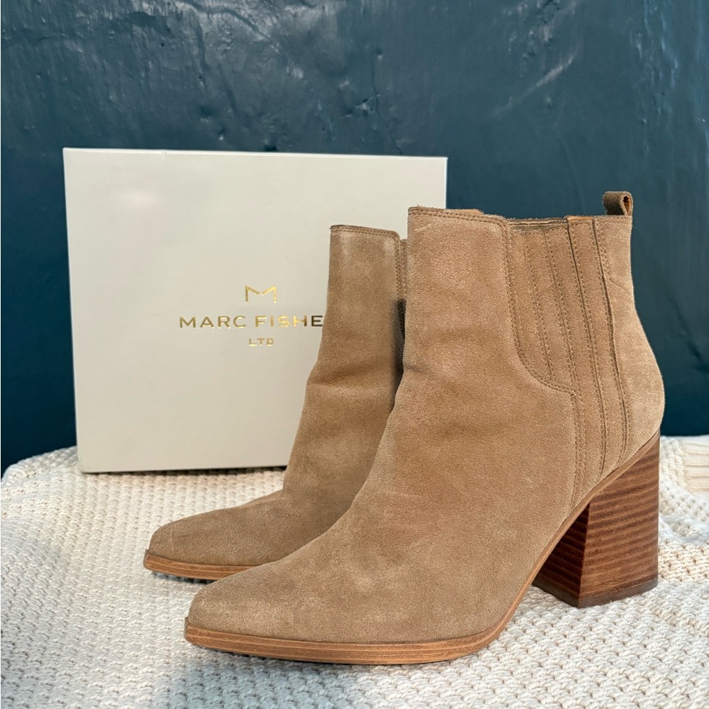Marc Fisher OShay Tan Suede Boots Size 10M